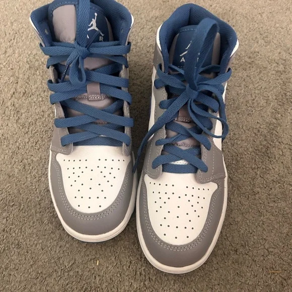 Nike Air Jordan Mid - White, Blue, and Gray - Picture 2 of 4